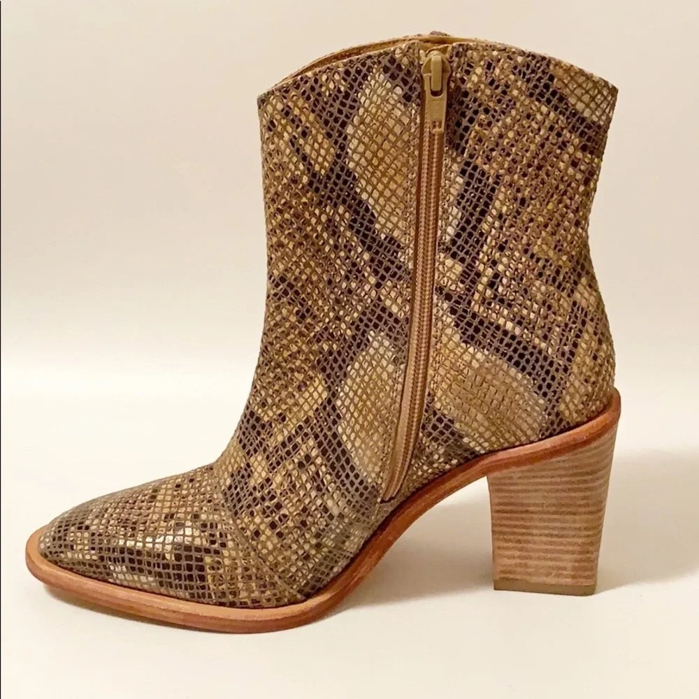 FREE PEOPLE Barclay Leather Snake-Embossed Western Boots 41 (11)
